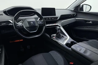 Peugeot 5008 1.2 PureTech Blue Lease Executive | 7 persoons | Cruise control | Climate control | Navigatie full map | Lichtmetaal 17" / 19