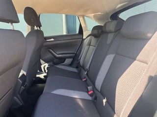Volkswagen Taigo 1.0 TSI AUTOMAAT* Navigatie * Parkeersensoren * Adaptieve Cruise Control * / 23
