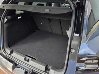Jeep Compass First Edition 74 kWh  | Apple-Android | Panoramadak | Massagestoelen / 24