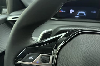 Peugeot 208 1.2 Hybrid e-DCS6 Allure 110 PK | Automaat | Vision & Navigation Pack | Metaallak | Parkeersensor | Camera | Licht Metalen Velgen | Nieuw uit voorraad | Direct leverbaar / 24