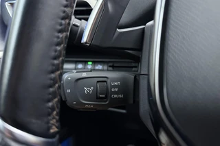 Peugeot 5008 1.2T 130pk Automaat GT | Black Pack | Elektr. achterklep | Stoelverwarming | Navigatie | 7 Persoons | / 25