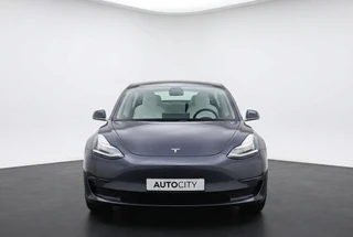 Tesla Model 3 Long Range AWD 75kWh 90% SOH l NL Auto l FSD 3 | Pano | Leder / 9
