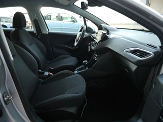 Peugeot 208 1.2 PureTech Allure 110 PK | Automaat | Climate Control | Navigatie | Cruise Control | Licht Metalen Velgen | Apple carplay/Android auto | AUX | USB | Dealer onderhouden / 14