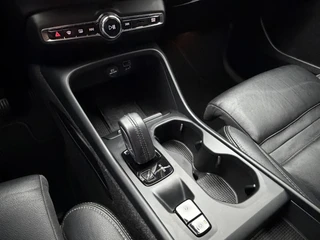 Volvo XC40 1.5 T4 Recharge R-Design Expression | Trekhaak | Leer | Stoel/Stuurverwarming | Camera / 23