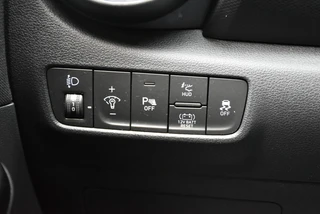Hyundai Kona 1.6 Hybride Automaat Fashion Sky I Schuifdak / 18