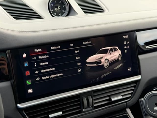 Porsche Cayenne 4.0 TURBO S E-HYBRID Achteras sturing Head Up Pano Keramisch / 60