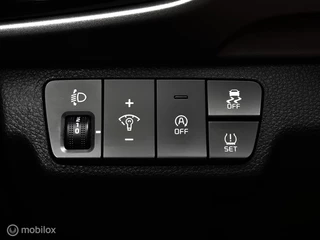 KIA STONIC 1.0 T-GDI MHEV DYNAMICLINE/CAMERA/LED/CLIMATE/CARPLAY/TWO-TONE/15''LMV / 33