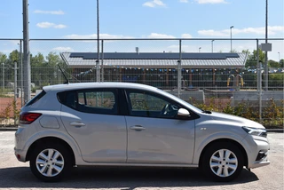 Dacia Sandero 1.0 TCe 90 Expression  | NL-Auto | 1e eigenaar | Carplay | Airco | Cruise Contr | DAB | Full LED | NAP / 6