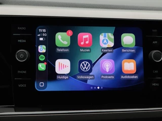 Volkswagen Polo 1.0 TSi R-Line | Adaptive Cruise | Climatronic | CarPlay | Parkeersensoren | Navigatie | 16 Inch | 98.183 Km !! / 9
