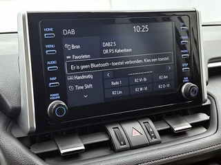 Toyota RAV4 2.5 Hybrid Active Automaat | Adaptive Cruise | Stoelverwarming | CarPlay | Camera | Trekhaak / 18