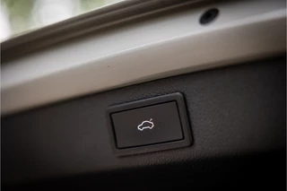 Škoda Superb Combi 1.4 TSI iV Sportline Business  Panorama Matrix ACC 360 Camera / 29