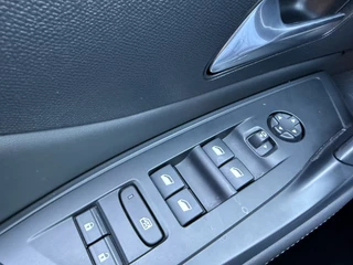 Peugeot 308 SW BWJ 2023 1.2 131 PK PureTech Allure  TREKHAAK | FULL LED | HALF LEDER | KEYLESS | 360 CAMERA | CARPLAY + ANDROID | NAVI | CLIMA | CRUISE | LMV | PDC / 9