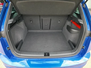 Skoda Karoq 1.5 TSI ACT Sportline / Trekh. / Carplay / Luxe / 34