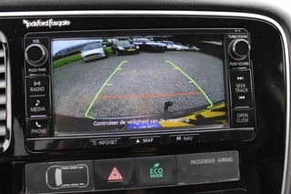 Mitsubishi Outlander 2.0 PHEV Executive Edition / 30