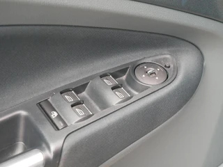 Ford C-Max 1.6 EcoBoost Lease Titanium Trekhaak| Dealer onderhouden / 21