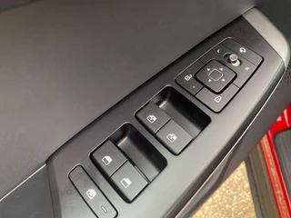 Kia EV6 Light Edition 63 kWh | VOORRAAD VOORDEEL NU €42.950,- | Direct leverbaar | Stoel+Stuur verwarming | Climate control | Navigatie | Parkeer camera achter | Parkeer sensoren voor en achter / 29