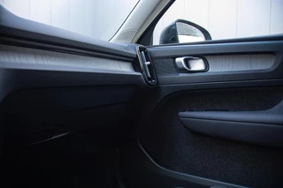 Volvo XC40 2.0 B4 Inscription Leder|Keyless|DAB+|LED / 28