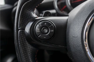 MINI 3-deurs 2.0 John Cooper Works Chili  | Pro uitlaat | Harman Kardon | NL Auto / 34