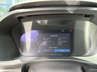 Volvo XC40 Recharge Plus SOH 92%| PILOT ASSIST ACC| ELEKTRISCHE ACHTERKLEP| DODE HOEK SENSOR |WARMTEPOMP| STOEL + STUURVERWARMING| ACHTERUITRIJCAMERA| RIJKLAAPRIJS INCL. 12 MND BOVAG GARANTIE| / 17
