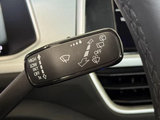Volkswagen T-Roc 1.5 TSI Goal Edition | Automaat | Stoelverwarming | ACC | Clima | Navi | PDC | Carplay | ( Vestiging - Nieuwegein ) / 16