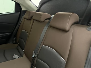 Mazda 2 1.5 Skyactiv-G Comfort | Cruise Control | Parkeersensoren | Stoelverwarming | Lane Assist / 10