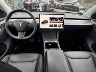 Tesla Model Y Long Range AWD 75 kWh / 14