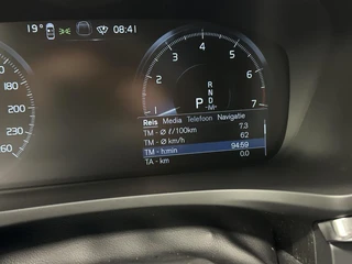 Volvo V60 2.0 B3 Momentum Advantage TREKHAAK CARPLAY NAVI ADAPTIEF CRUISE CAMERA. / 30