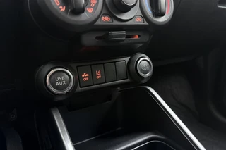 Suzuki Ignis 1.2 Smart Hybrid Select 83pk | Airco | Trekhaak | Navigatie | Stoelverwarming | Camera | Lichtmetalen Velgen | Apple Carplay - Android Auto | Hoge Instap / 25