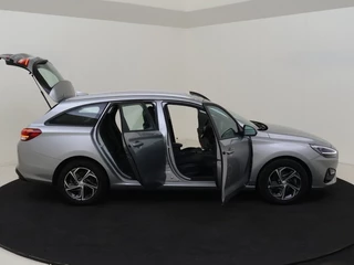 Hyundai i30 Wagon 1.0 T-GDi MHEV Advanced | Automaat | Trekhaak | Apple Carplay/Android Auto | Camera | Winterpack / 35