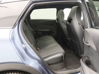 BYD DOLPHIN Design 60.4 kWh 204 Pk | Stoelverwarming | 360 Camera | Panoramadak | Adaptive Cruise | Warmtepomp |17 Inch | 26.055 Km !! / 35