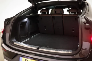 BMW X4 xDrive20i Business Edition Plus | PANORAMADAK | HEAD UP | HOUTAFWERKING | STUURVERWARMING | 19" / 17