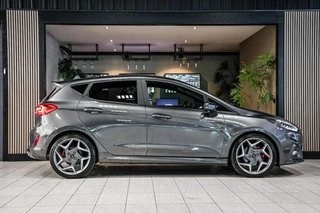 Ford Fiesta 1.5 EcoBoost ST-3 Performance|Recaro|B&O|Carplay|Winterpakket|Camera| / 8