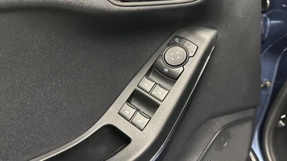 Ford Fiesta 1.0 EcoBoost Hybrid Titanium NAVI CRUISE CARPLAY. / 22