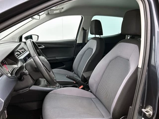 Seat ARONA 1.0 TSI Style Business Intense | Automaat | Navigatie | Airco | Parkeersensoren achter | BTW / 5