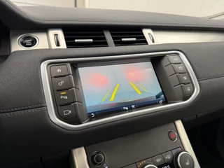 Land Rover Range Rover Evoque 2.0 Si4 HSE Dynamic Trekhaak | Panodak | Cruise Control | Camera | Stoelverwarming / 25