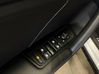 Volkswagen Tiguan 1.5 TSI R-Line Pano Head-up Trekhaak VOL! / 41
