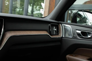 Volvo XC60 2.0 PHEV T6 AWD Inscription|Stuur-Stoelverw.+Vent.|Bowers & Wilkins|Camera|ACC|Pano| / 28