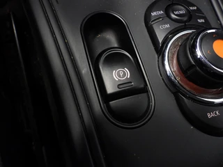 MINI Countryman 1.5 One NAVI/LEER/EL.KLEP/LED/16"LMV! / 22