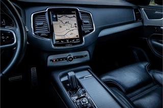 Volvo XC90 2.0 T8 AWD R-Design  Luchtvering Massage Stoelventilatie Head Up Panorama / 11