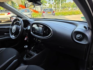 Toyota Aygo X 1.0 VVT-i MT first AD-CRUISE APPLE/ANDROID DONKERE RAMEN LM-VELGEN DAB+ NL-AUTO / 11