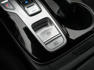 Hyundai Tucson 1.6 T-GDI PHEV Comfort Smart Panoramadak | Trekhaak | Navigatie | Camera / 35