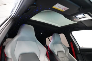 Volkswagen Golf 2.0 TSI GTI  Akrapovič Panoramadak Harman&Kardon Sterrenhemel 19''LM / 25