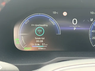 Suzuki Across 2.5 Plug-in Hybrid Style  | LED | Leder | Adaptive Cruise | Apple/Android | Stuurverwarming | Voor en achterbank verwarming | Camera / 7