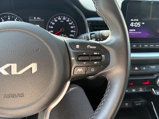 Kia Stonic 1.0 T-GDi MHEV DynamicPlusLine | Cruise Control | Climate Control | Camera | Navigatie | LM Velgen | / 16
