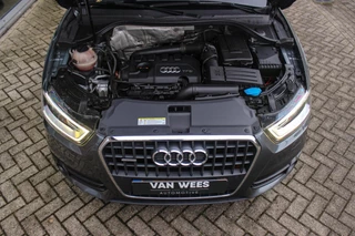 Audi Q3 2.0 TFSI quattro Pro Line | S-tronic Automaat | Panoramadak | 211 pk | Stoelverwarming | Climate control | Navi | Xenon | Bluetooth | 18 inch | PDC | Quattro / 10