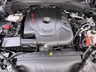 Alfa Romeo Stelvio 2.2 JTD AWD Veloce Automaat | VAN: € 34.900- VOOR: € 32.877,- UW HERFSTVOORDEEL: € 2.023,- | CAMERA| STOEL + STUURVERWARMING + MEMORY| KEY LESS ENTRY | LEDER | ADAPT. CRUISE CONTROL | 12 MND BOVAG GARANTIE / 17