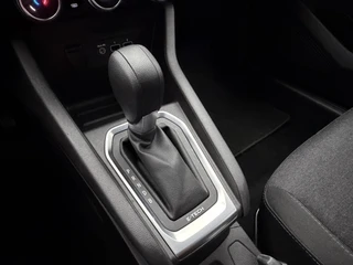 Renault Clio 1.6 E-Tech Hybrid 140 Business Zen Camera | Parkeersensoren | Navigatie | Carplay&Android / 9