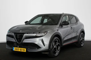 Alfa Romeo Junior 1.2 Turbo Hybrid Ibrida Speciale Pack Techno Stoelverwarming Camera