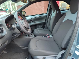 Toyota Aygo X Hybrid 115 PLAY CLIMA AD-CRUISE APPLE/ANDROID BLUETOOTH AD-CRUISE CAMERA / 9