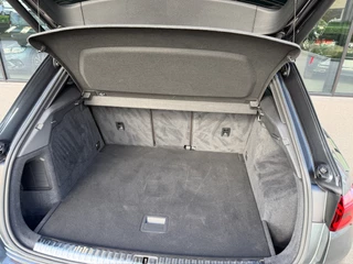 Audi Q3 45 TFSI e S-line Panoramadak | Leder | Sonos | Carplay | Led | Camera | Dode hoek | Elek. achterklep | Rijklaar incl. garantie / 31